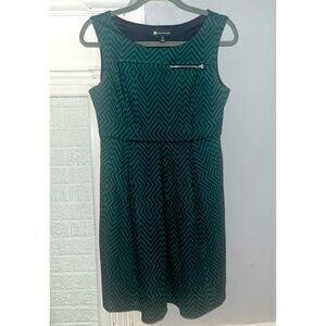 Valerie Bertinelli Womens Green and Navy Chevron Striped Dress